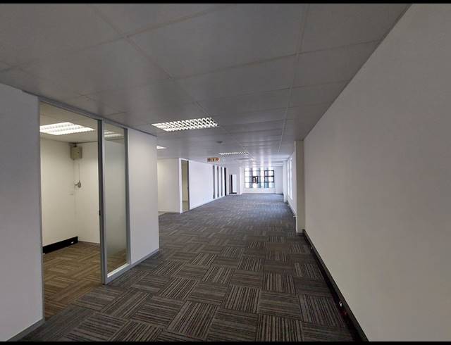 215M² OFFICE TO LET IN ALLANDALE